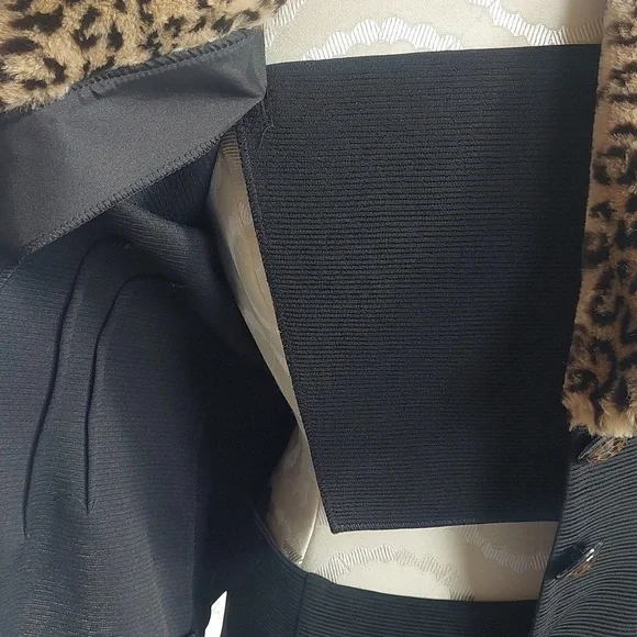 Cache Leopard & black skirt & jacket two-piece suit union made vintage size Med - Picture 8 of 16